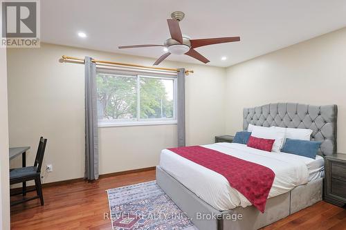 4124 Preston Avenue, Niagara Falls, ON - Indoor Photo Showing Bedroom