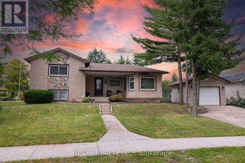 4124 Preston Avenue, Niagara Falls, ON - Outdoor With Facade