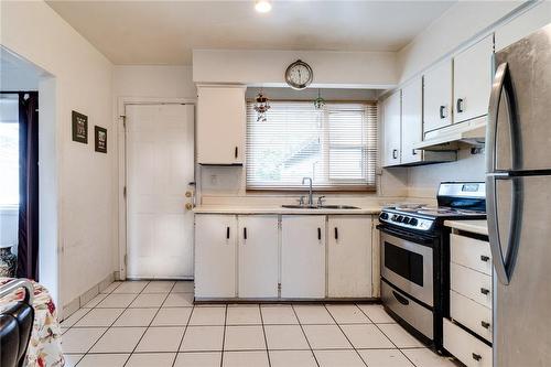 179 Habitant Drive, Toronto, ON - Indoor Photo Showing Kitchen