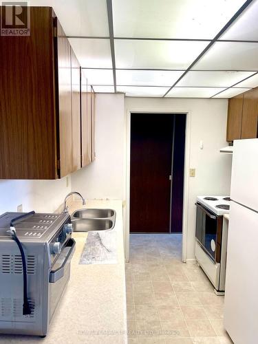 701 - 335 Driftwood Avenue, Toronto (Black Creek), ON - Indoor Photo Showing Kitchen With Double Sink