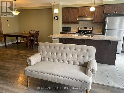 566 Laking Terrace, Milton, ON - Indoor Photo Showing Kitchen With Stainless Steel Kitchen