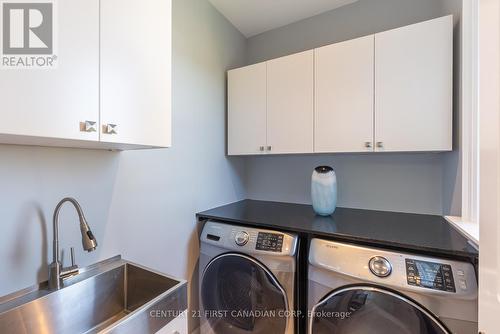 48 Goodman Crescent, Vaughan (Maple), ON - Indoor Photo Showing Laundry Room