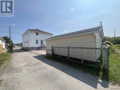 421 Birch St S, Timmins, ON - Outdoor