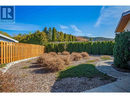 901 Barrington Avenue, Penticton, BC - Outdoor