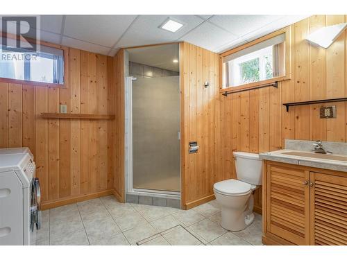 901 Barrington Avenue, Penticton, BC - Indoor