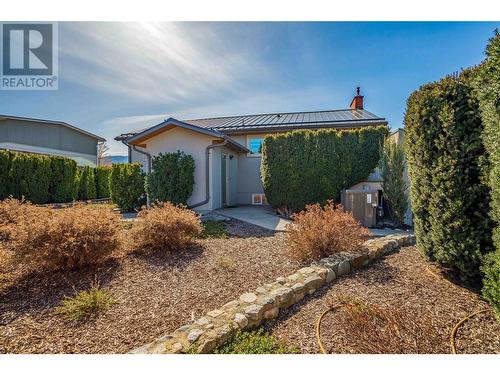 901 Barrington Avenue, Penticton, BC - Outdoor