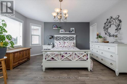 6 White Elm Road, Barrie (Holly), ON - Indoor Photo Showing Bedroom