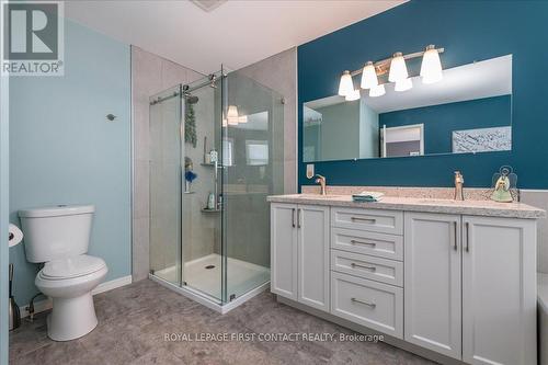 6 White Elm Road, Barrie (Holly), ON - Indoor Photo Showing Bathroom