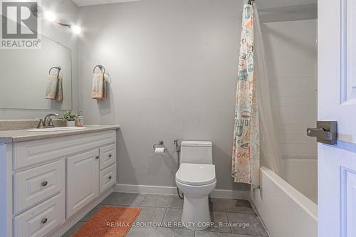 3 - 4199 Longmoor Drive, Burlington (Shoreacres), ON - Indoor Photo Showing Bathroom