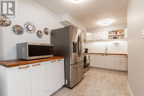 3 - 4199 Longmoor Drive, Burlington (Shoreacres), ON - Indoor Photo Showing Kitchen