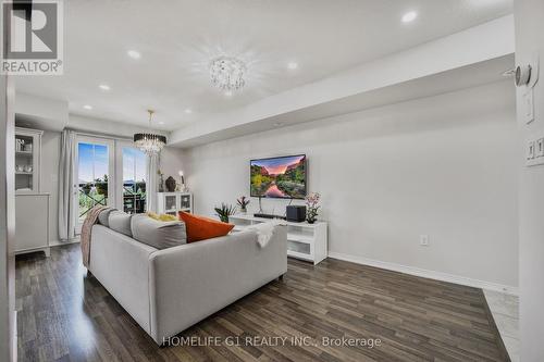 30 - 2500 Post Road, Oakville (Uptown Core), ON - Indoor Photo Showing Living Room