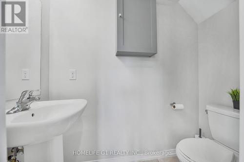 30 - 2500 Post Road, Oakville (Uptown Core), ON - Indoor Photo Showing Laundry Room