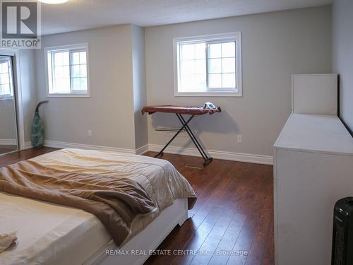 261 Hollymount Drive, Mississauga (Hurontario), ON - Indoor Photo Showing Bedroom