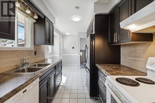 51 Edgemere Place, London, ON - Indoor Photo Showing Kitchen With Double Sink