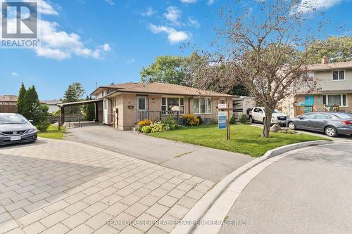 51 Edgemere Place, London, ON - Outdoor With Facade