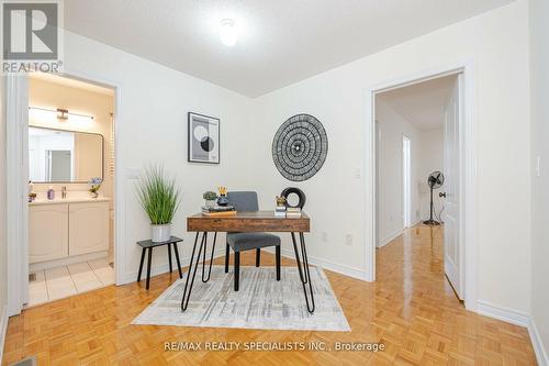 16 Mountland Road, Brampton (Bram East), ON - Indoor Photo Showing Dining Room