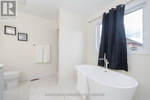 16 Mountland Road, Brampton (Bram East), ON - Indoor Photo Showing Bathroom