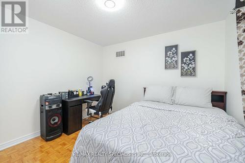 16 Mountland Road, Brampton (Bram East), ON - Indoor Photo Showing Bedroom