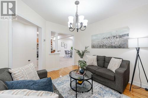 16 Mountland Road, Brampton (Bram East), ON - Indoor Photo Showing Living Room