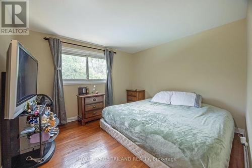 69 Shavian Boulevard, London, ON - Indoor Photo Showing Bedroom