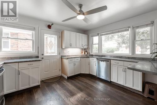 221 Merlin Crescent, London, ON - Indoor Photo Showing Kitchen