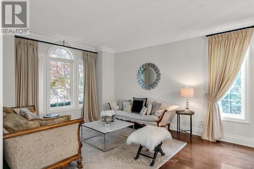 275 Athabasca Drive, Vaughan, ON - Indoor Photo Showing Living Room