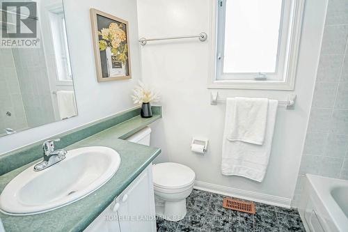 34 Briarcrest Drive, Markham (Berczy), ON - Indoor Photo Showing Bathroom