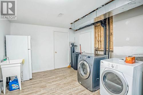 34 Briarcrest Drive, Markham (Berczy), ON - Indoor Photo Showing Laundry Room