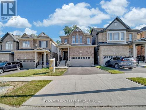 90 Broadacre Drive, Kitchener, ON - Outdoor With Facade