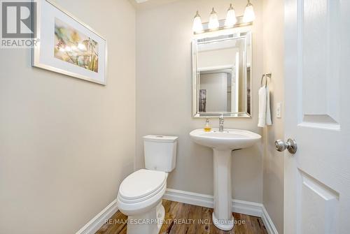 123 Academy Place, Guelph/Eramosa (Rockwood), ON - Indoor Photo Showing Bathroom