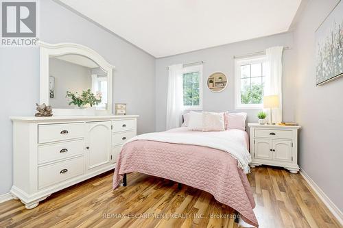 123 Academy Place, Guelph/Eramosa, ON - Indoor Photo Showing Bedroom