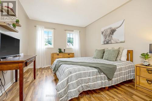 123 Academy Place, Guelph/Eramosa, ON - Indoor Photo Showing Bedroom