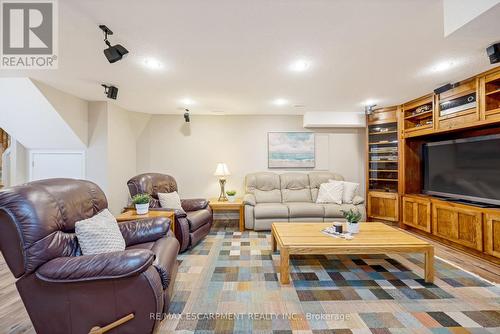 123 Academy Place, Guelph/Eramosa (Rockwood), ON - Indoor Photo Showing Living Room