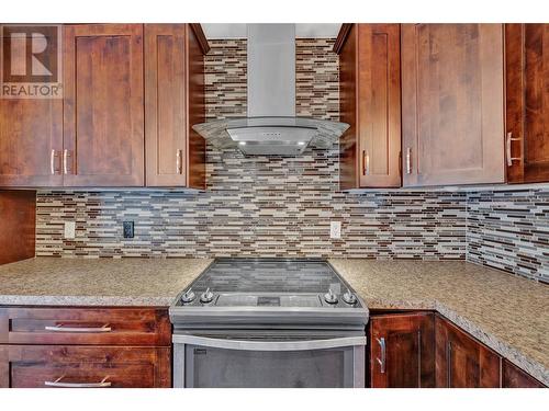 1555 Hollywood Road S, Kelowna, BC - Indoor Photo Showing Kitchen