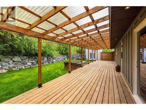 1555 Hollywood Road S, Kelowna, BC - Outdoor With Deck Patio Veranda With Exterior