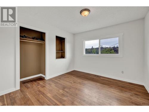 1555 Hollywood Road S, Kelowna, BC - Indoor Photo Showing Other Room