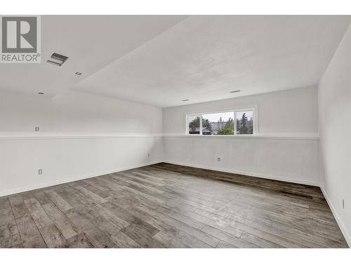 1555 Hollywood Road S, Kelowna, BC - Indoor Photo Showing Other Room