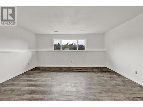 1555 Hollywood Road S, Kelowna, BC - Indoor Photo Showing Other Room