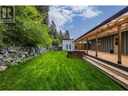 1555 Hollywood Road S, Kelowna, BC - Outdoor With Deck Patio Veranda