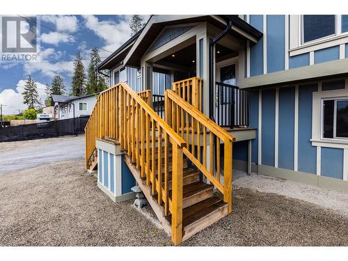 1555 Hollywood Road S, Kelowna, BC - Outdoor With Exterior