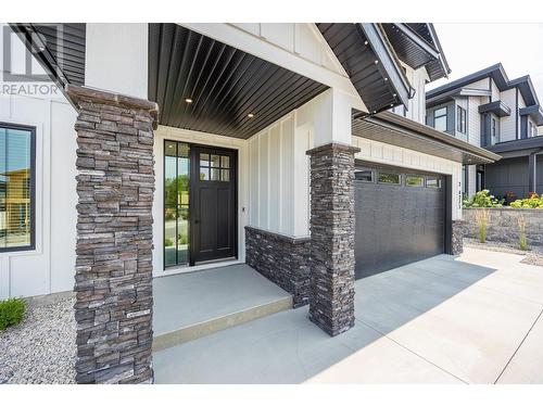 4271 Russo Street, Kelowna, BC - Outdoor