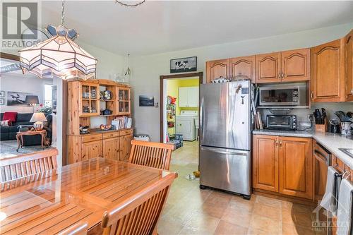 1873 Ramsay Conc 8 Road, Mississippi Mills, ON - Indoor Photo Showing Kitchen