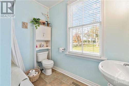 1873 Ramsay Conc 8 Road, Mississippi Mills, ON - Indoor Photo Showing Bathroom