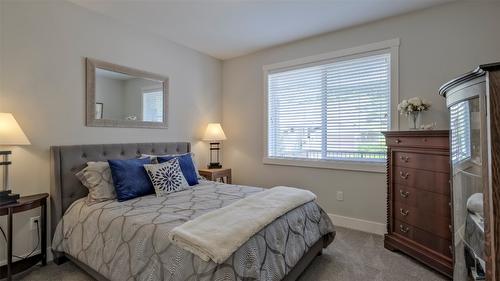 1740 Tower Ranch Drive, Kelowna, BC - Indoor Photo Showing Bedroom