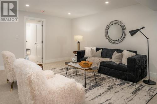 309 Anise Lane, Sarnia, ON - Indoor Photo Showing Living Room