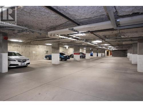 2200 Upper Sundance Drive Unit# 2208, West Kelowna, BC - Indoor Photo Showing Garage