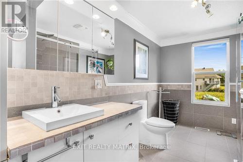 93 Montpetit Street, Prescott And Russell, ON - Indoor Photo Showing Bathroom