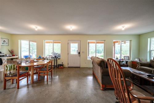 250 Gunter Ellison Road, Enderby, BC - Indoor Photo Showing Dining Room