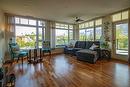 302-3301 Skaha Lake Road, Penticton, BC  - Indoor Photo Showing Living Room 