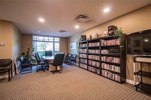 302-3301 Skaha Lake Road, Penticton, BC - Indoor Photo Showing Office